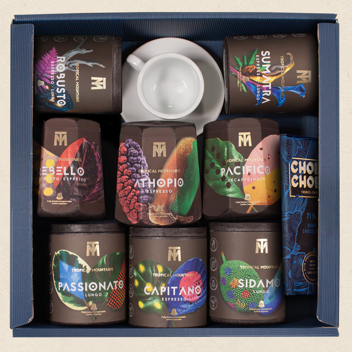 Geschenk-Idee Tropical Mountains UNIVERSE: Fair Trade Kapseln, Schokolade und Kaffeetasse