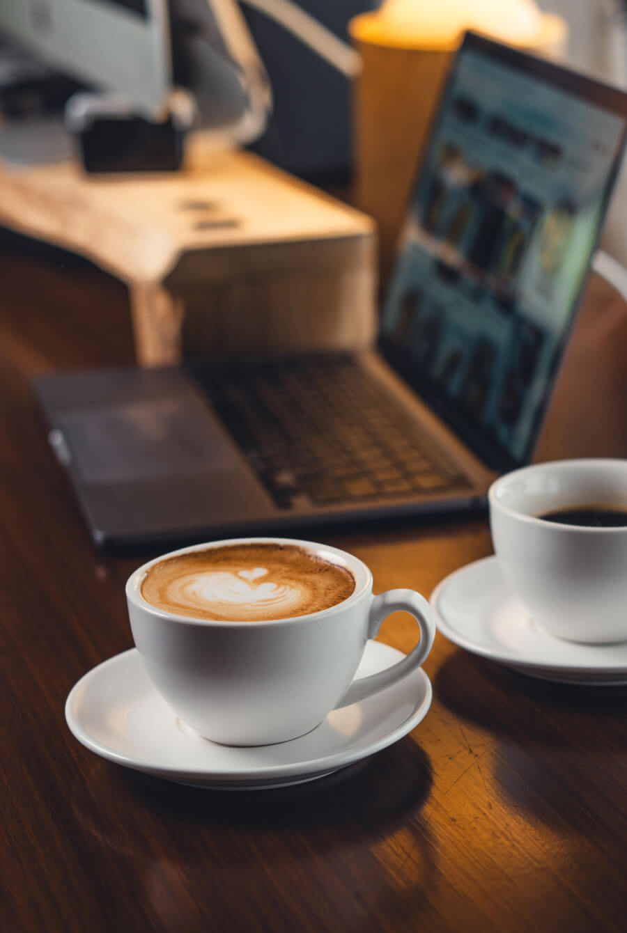 mood-image-office_01986c963ceb7c2aa6675f0e253ba440